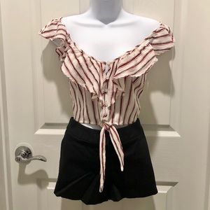 💛💛💛 Striped off shoulder crop top